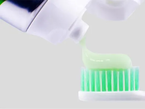 Thu hồi kem đánh răng trà xanh Select trên phạm vi toàn quốc