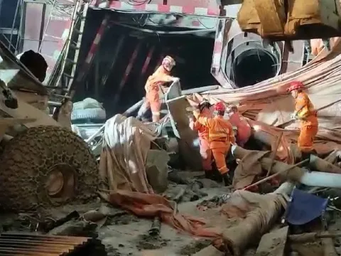 Sập hầm cao tốc đang xây ở Trung Quốc, ít nhất 6 người chết
