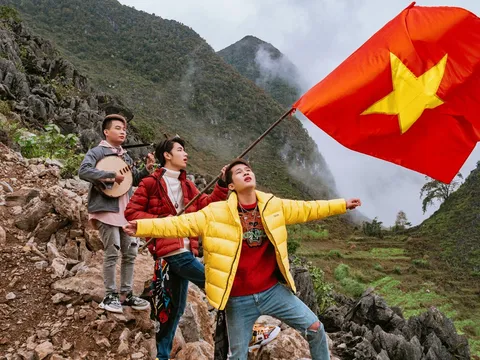 Jack và K-ICM tiếp tục gây bão với MV 'Việt Nam tôi'