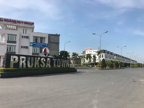 Hải Phòng: DA nhà ở xã hội biến tướng thành bãi đậu xe đầu kéo container