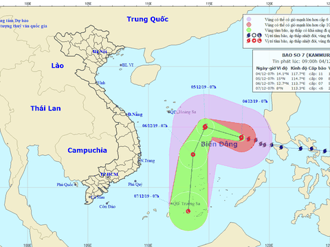Bão số 7 giật cấp 12 hoành hành trên Biển Đông