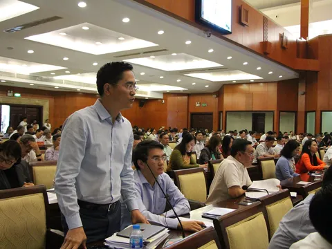 Hành khách chê xe buýt vì Grabbike, Giám đốc sở GTVT TP.HCM trần tình