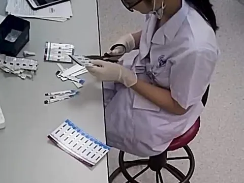 Vụ cắt đôi que thử HIV, viêm gan B tại bệnh viện Xanh Pôn: Chủ tịch Hà Nội yêu cầu xử lý nghiêm