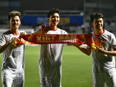 Thắng đậm Indonesia, thầy trò HLV Park Hang-seo giành tấm HCV SEA Games lịch sử