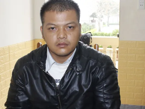 Tạm giữ đối tượng siết cổ tài xế taxi cướp tài sản ở Thanh Hóa