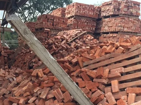 Bắc Giang: Điều tra nguyên nhân vụ tai nạn lao động tại nhà máy gạch, 3 người tử vong