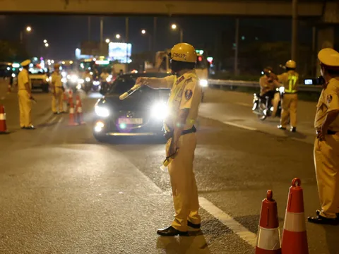 Cục CSGT chỉ đạo xử lý nghiêm hành vi sử dụng biển số giả và thiết bị 'thay đổi' biển số ô tô