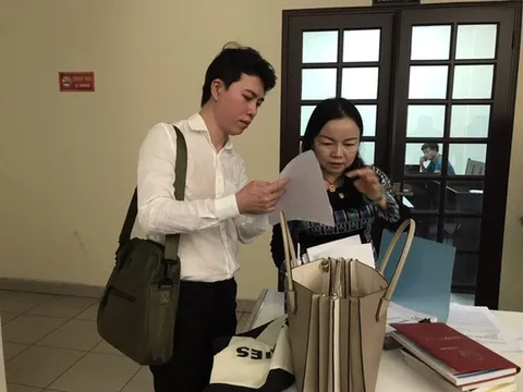 Sáng nay (27/12), xét xử vụ Đàm Vĩnh Hưng bị kiện vì biểu diễn ca khúc chưa xin phép