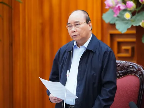 Thủ tướng chỉ đạo chống dịch COVID-19 tại 5 thành phố lớn