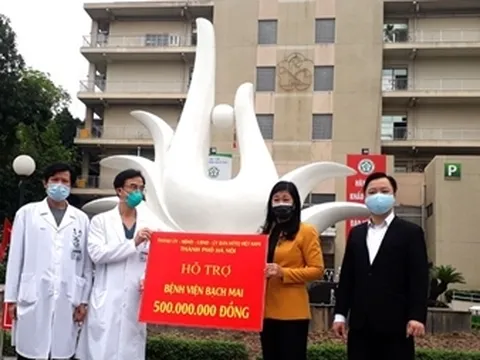 Bệnh viện Bạch Mai thông báo ngừng tiếp nhận hỗ trợ từ cộng đồng
