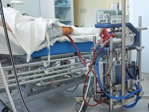 Diễn biến mới nhất về sức khỏe của phi công mắc COVID-19