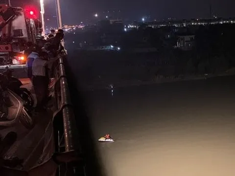 Thanh Hóa: Trưởng phòng Cục Thuế tỉnh nhảy cầu tự tử do trầm cảm