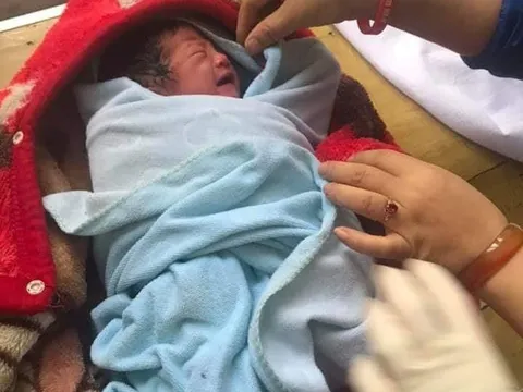 Vụ bé sơ sinh bị bỏ rơi trong nhà nghỉ: Truy xét camera tìm người phụ nữ bí ẩn