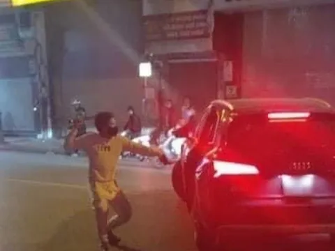 Chủ tịch Hà Nội yêu cầu làm rõ vụ hỗn chiến sau va chạm giao thông