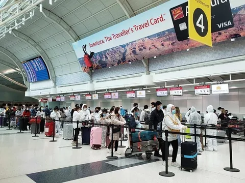 Phối hợp đưa gần 300 công dân Việt Nam ở Canada về nước