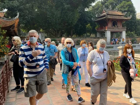 Tổng cục Du lịch bất ngờ hủy bỏ quy định vừa ban hành