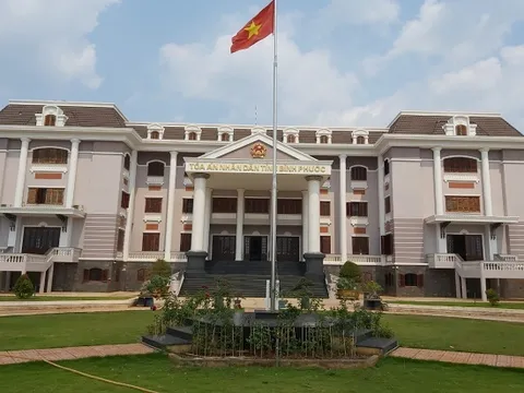 Vụ nghi người đàn ông nhảy lầu tự tử sau khi nghe tuyên án: TAND tối cao yêu cầu báo cáo