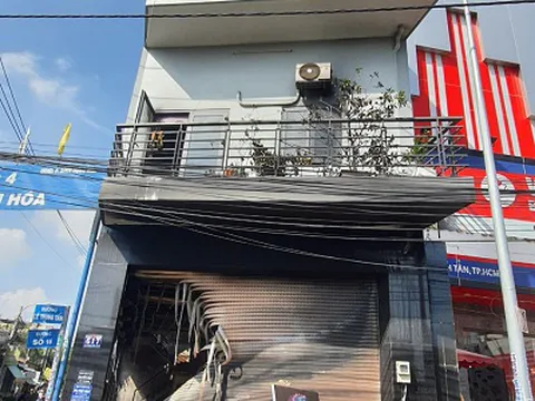 Một trong 7 người mắc kẹt tại đám cháy ở TP.HCM tử vong