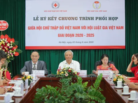 Hội Luật gia Việt Nam và hội Chữ thập đỏ Việt Nam ký kết hợp tác