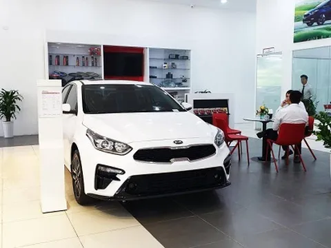 Khi nào người mua ô tô mới được giảm 50% lệ phí trước bạ?