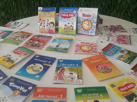 Sách giáo khoa lớp 1 phải đến tay học sinh trước 15/8