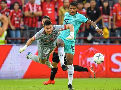 Văn Lâm hết cơ hội tham dự AFF Cup 2020
