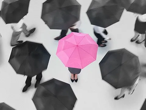 Đừng ép mình phải làm hài lòng mọi người