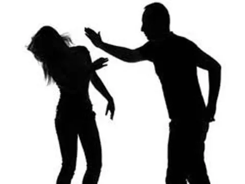 Khi yêu thì chiều chuộng, thành vợ lại 'vùi hoa dập liễu'