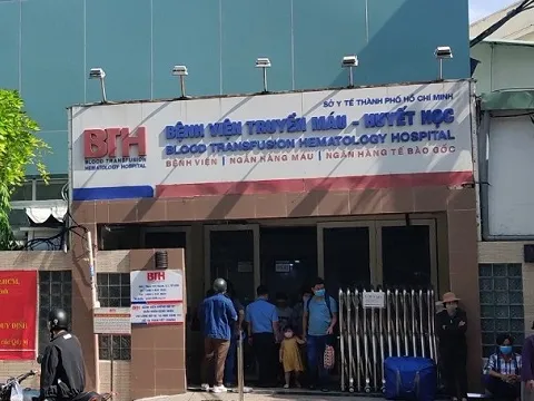 Bộ Y tế vào cuộc vụ bệnh viện truyền hóa chất quá hạn cho bệnh nhi 4 tuổi