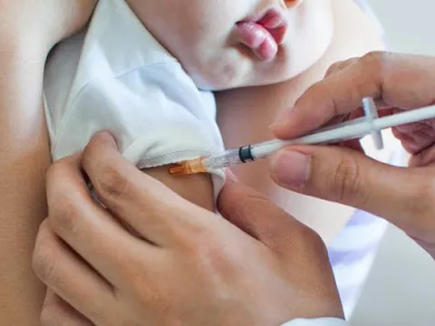 Loạn kháng sinh ngừa bệnh bạch hầu, bác sĩ khuyến cáo gấp