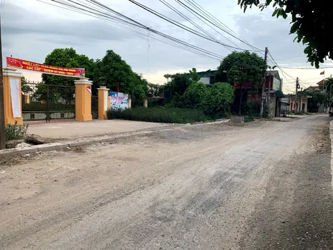 Thái Bình: Người dân bức xúc vì đơn vị thi công tuyến đường ĐH.52 