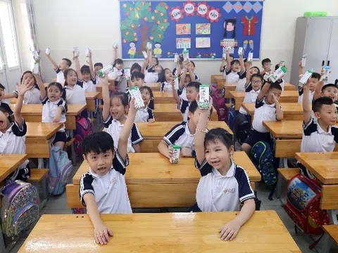 Nhân rộng niềm vui mang tên 'sữa học đường'