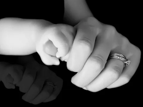 Làm mẹ đơn thân không phải cái tội