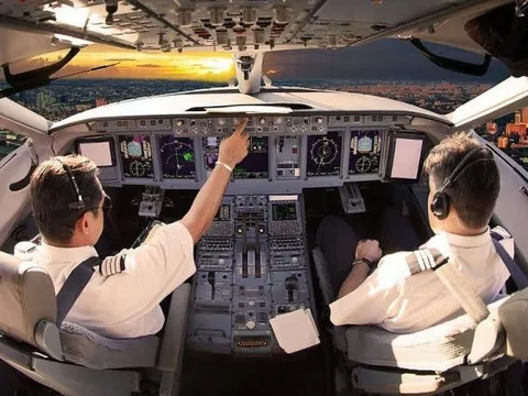 Thông tin mới nhất vụ 27 phi công Pakistan làm việc tại Việt Nam bị tạm đình chỉ