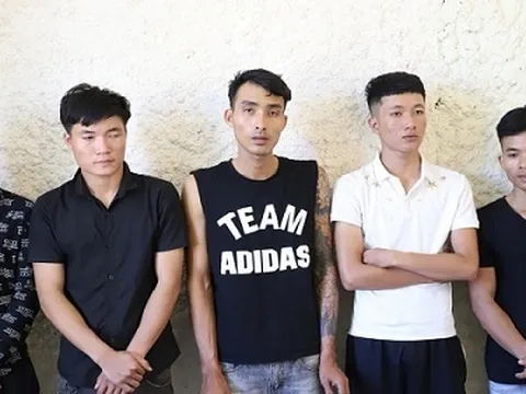 Khởi tố nhóm đối tượng cướp ô tô, ép tài xế ký giấy vay nợ