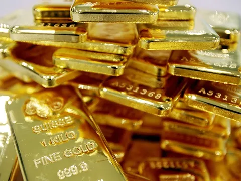 Giá vàng hôm nay 12/8 trượt dốc thê thảm