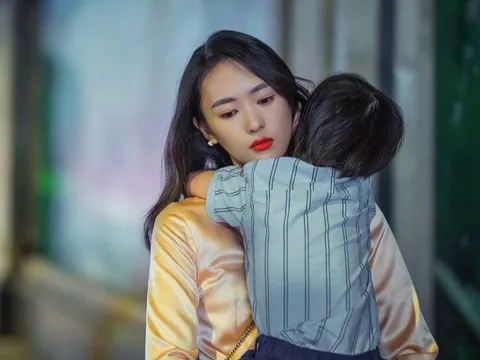 Nước mắt của người mẹ...