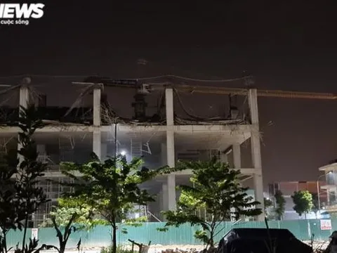 Sập giàn giáo công trình xây dựng đại lý ô tô ở Bắc Giang