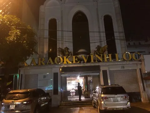 Phát hiện 42 nam nữ phê ma túy trong phòng thu âm ở TP.HCM