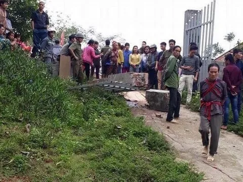 Bộ GD&ĐT chỉ đạo khẩn vụ sập cổng trường khiến học sinh thương vong tại Lào Cai