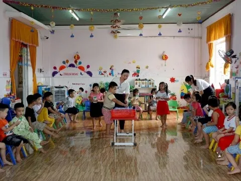 Sữa học đường giúp phụ huynh nhẹ gánh hơn với lợi ích kép