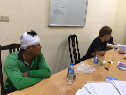 Danh tính nhóm tài xế xe ôm bị tạm giữ vì cầm dao chém nhau tại Bệnh viện E