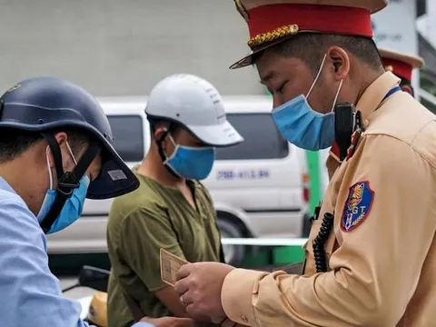 Đề xuất CSGT chấm điểm cơ sở dạy lái xe, hạn chế quy định tước bằng lái xe