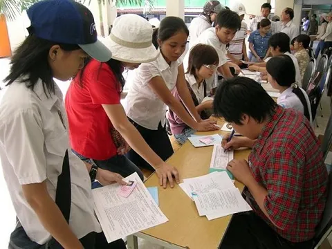 Thí sinh trúng tuyển đại học đợt 1 cần chuẩn bị những giấy tờ gì khi nhập học?