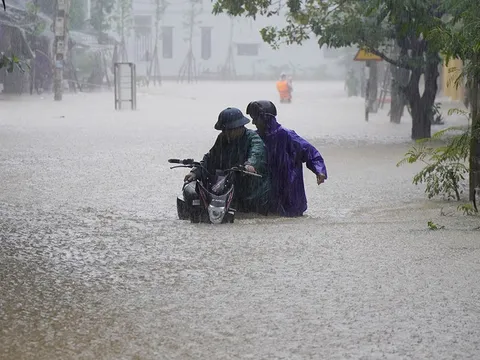 Dự báo thời tiết hôm nay 18/10/2020: Trung Bộ tiếp tục mưa to đến rất to