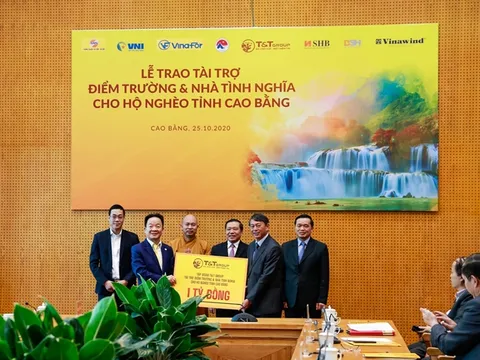 'Bầu Hiển' ủng hộ 5 tỷ đồng xây điểm trường và nhà tình nghĩa cho người nghèo tỉnh Cao Bằng