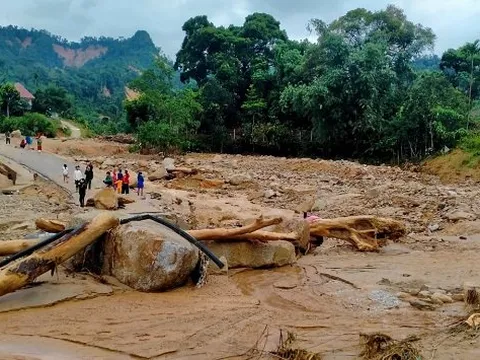 Trực thăng tại Đà Nẵng sẵn sàng vào Quảng Nam cứu hộ cứu nạn