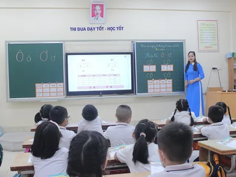 Cứ phải để dư luận lên tiếng, bộ GD&ĐT mới 'tỉnh ngộ'