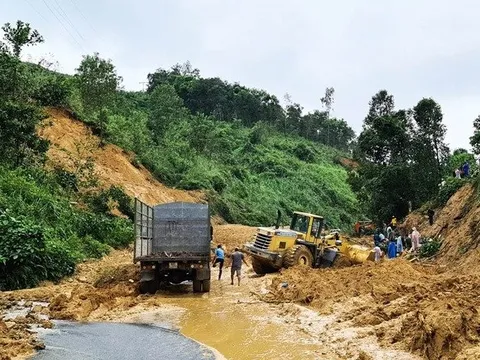 Tiếp tục tìm kiếm các nạn nhân, người mất tích do bị sạt lở đất