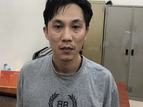 Nam thanh niên bị đâm vào cổ vì không cho quan hệ tình dục đồng giới